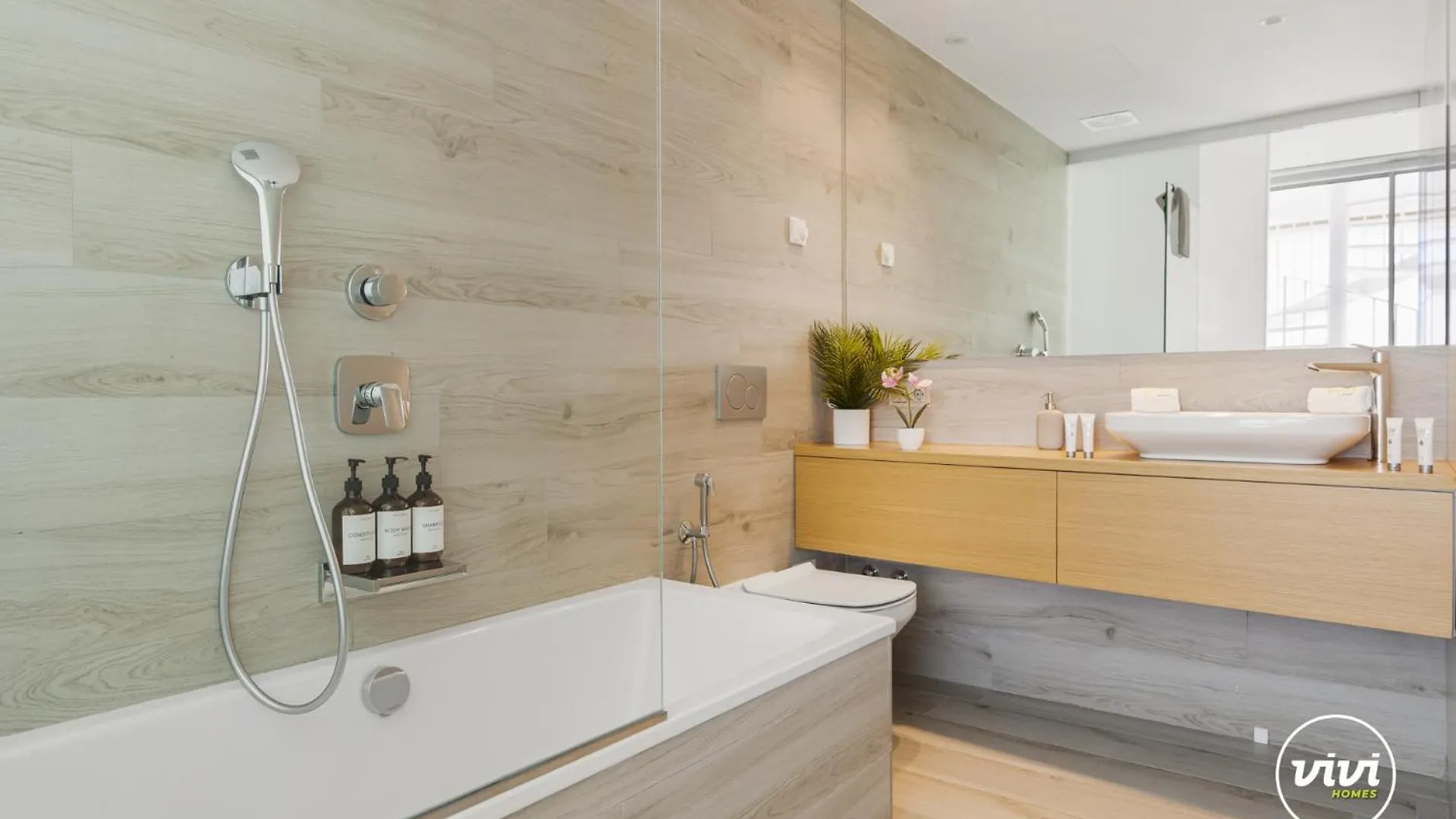 Apartman Vivi Homes - Dior Pool, Terrace & Sea View
