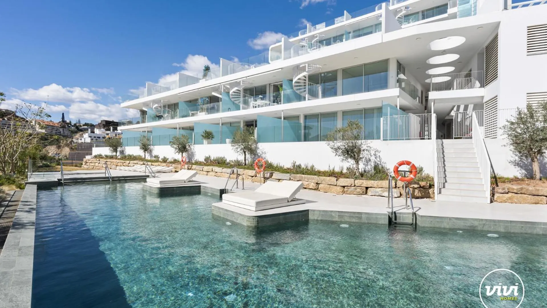 Vivi Homes - Dior Pool, Terrace & Sea View