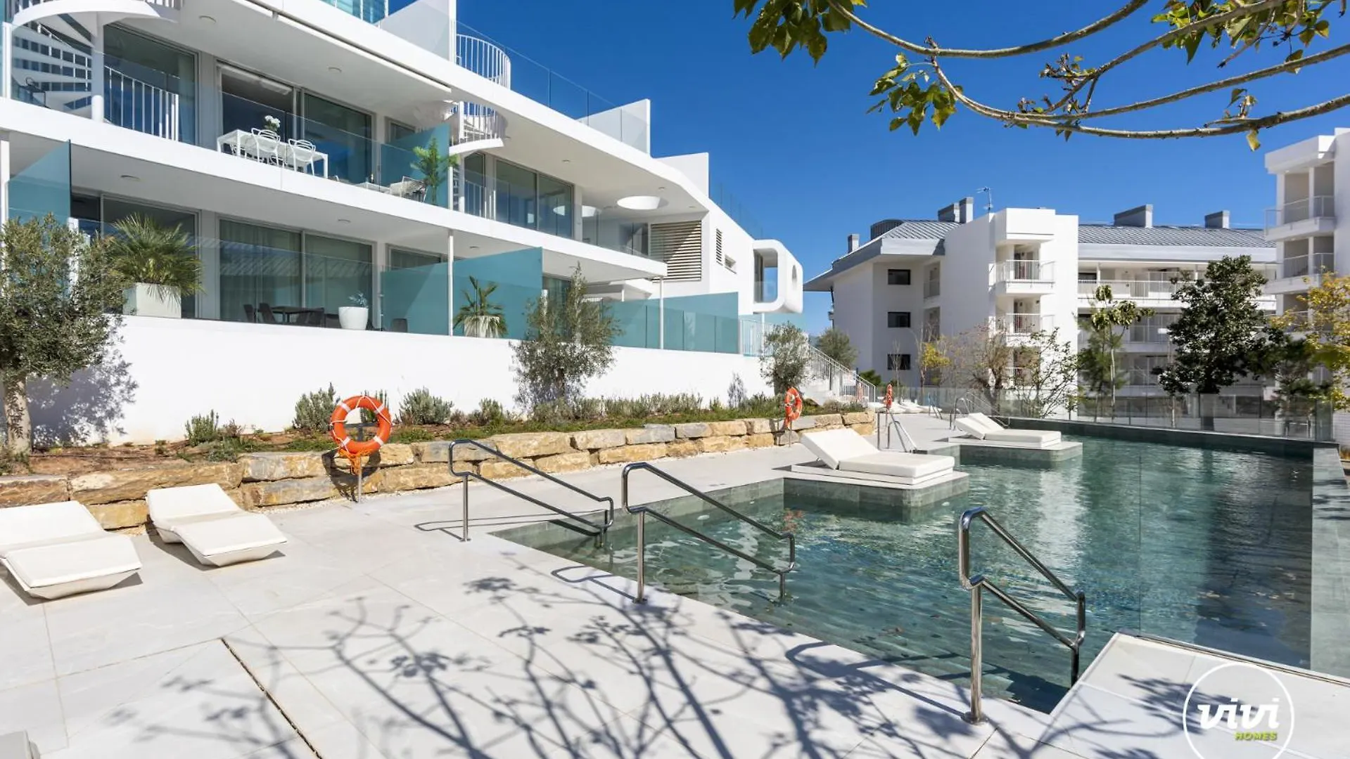 Vivi Homes - Dior Pool, Terrace & Sea View Spanyolország