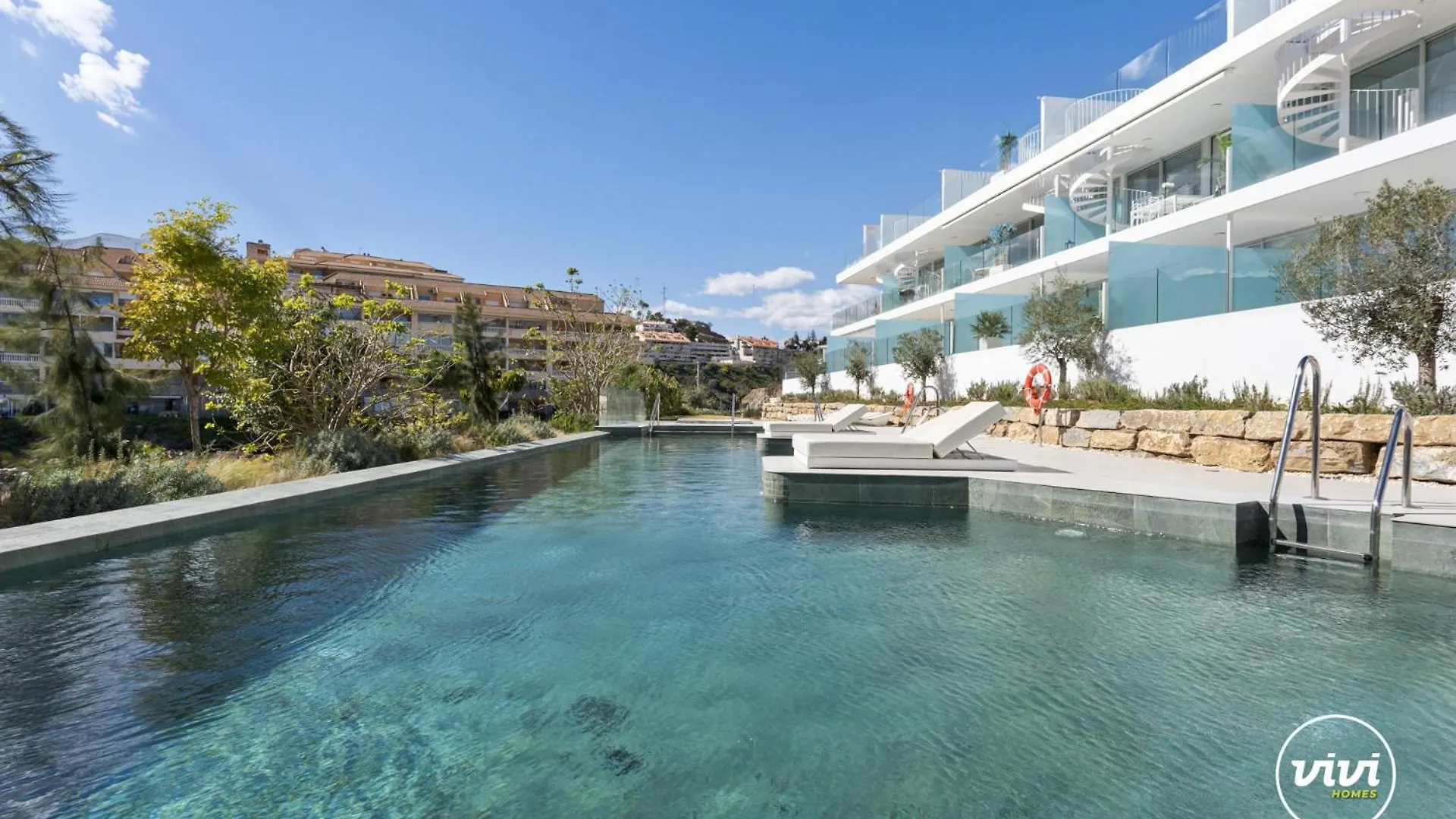Vivi Homes - Dior Pool, Terrace & Sea View Fuengirola